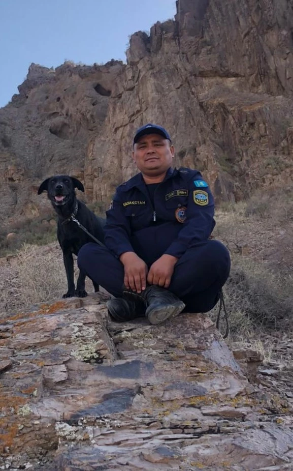 Четвероногий спасатель из Уральска стал призером республиканского конкурса